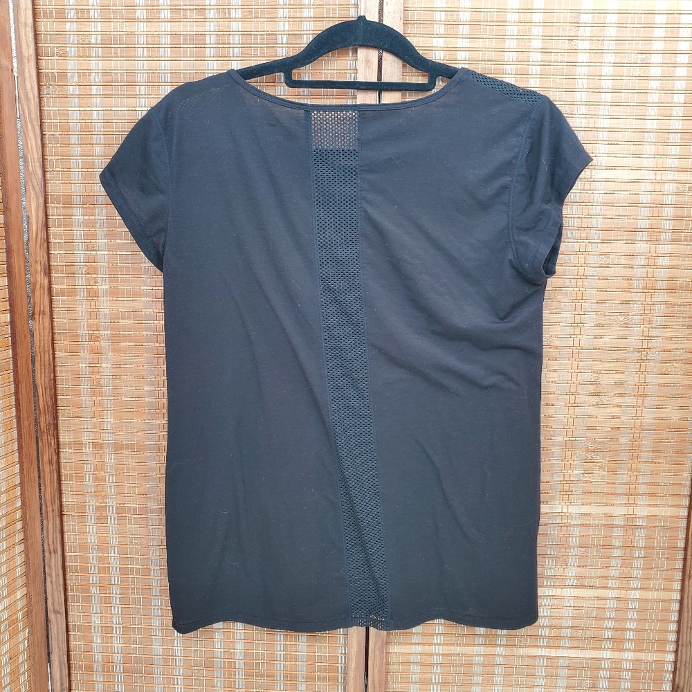 ♡ Athleta Black Short Sleeve Women's Tee Size Small - Picture 6 of 7